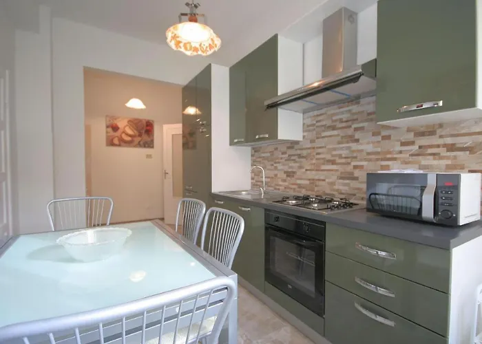 Hanbury 96 - Cristallo 公寓 *